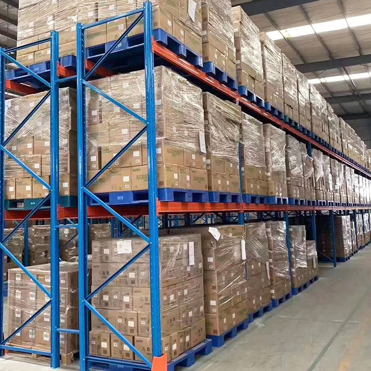 ชั้นวางของเหล็ก